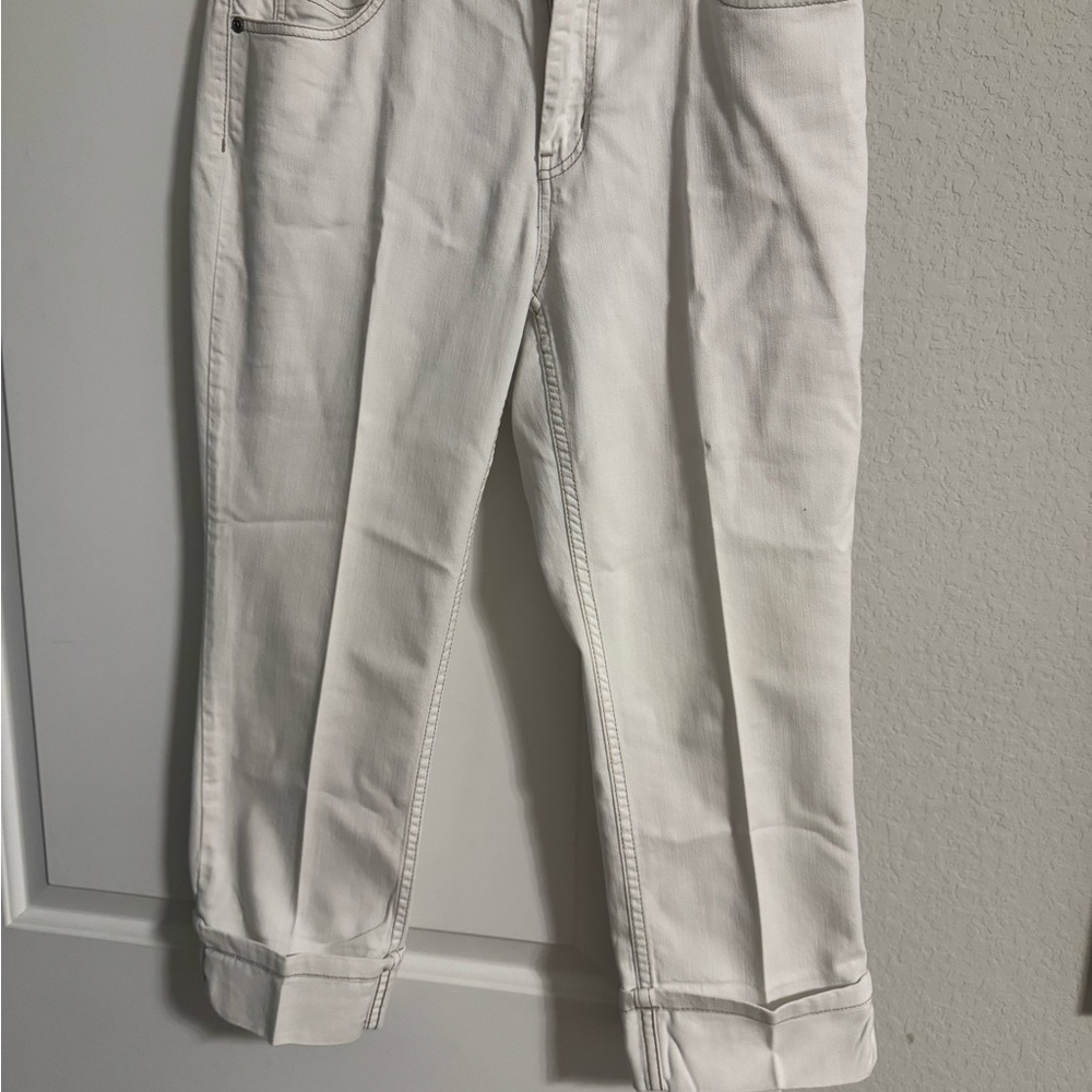 Chico's White with Brown Trim Platinum Denim Cropped Pants